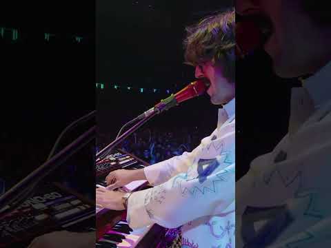 Animal feat. Stuart Bogie 🎷 Andrew McGovern 🎺 and Dave Nelson 🐘 at MSG! #goose #jam #liveband Thumbnail