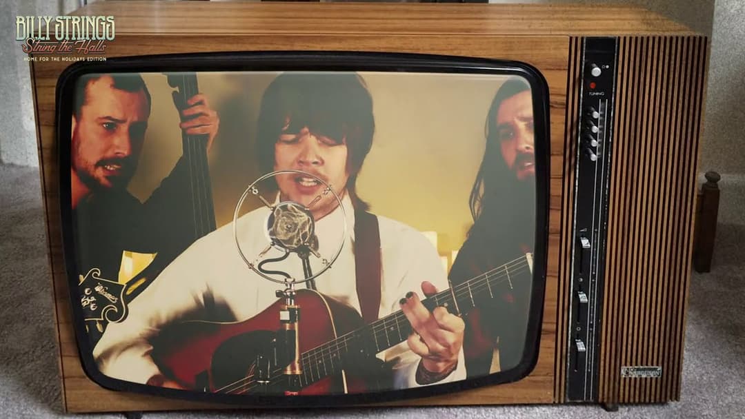Billy Strings - String The Halls: "These Old Blues" Thumbnail