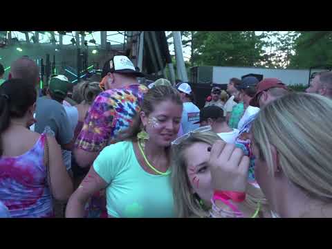 Billy Strings - Cary, NC Night 3 Set 1 Performance 2022 - Official Video Thumbnail