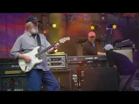 Walkin' (Live at Red Rocks) Thumbnail