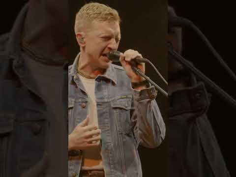 Rustin' In The Rain (Live at Folsom Field)  #tylerchilders #countrymusic Thumbnail