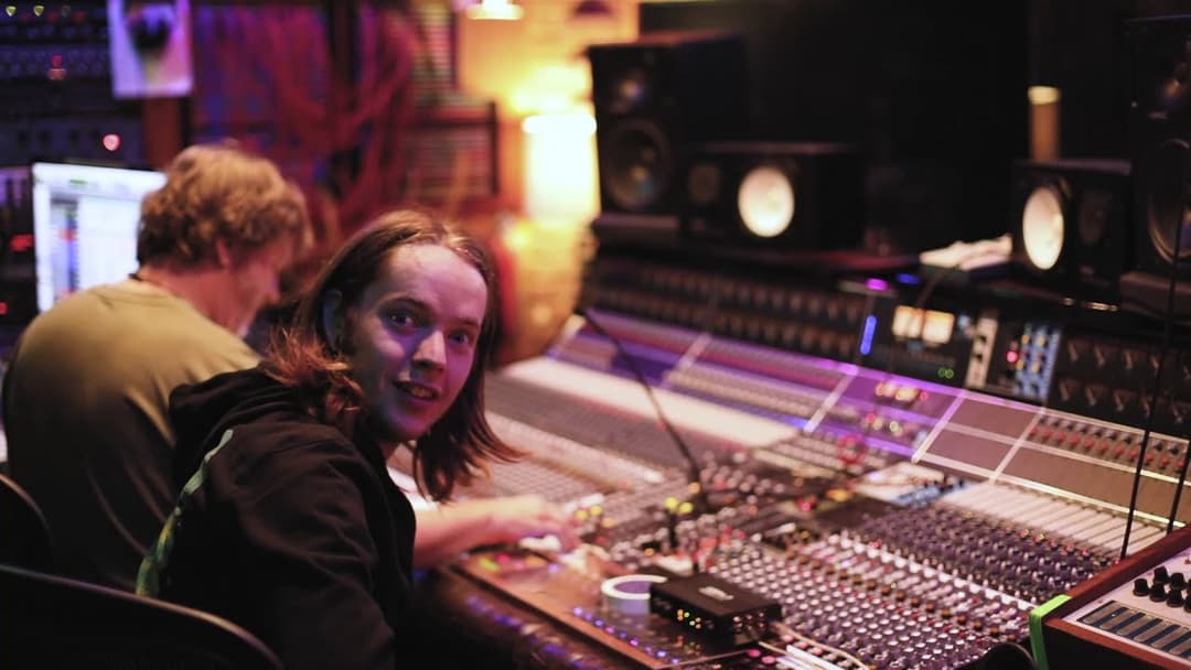 Billy Strings - "Running" Studio Footage Thumbnail