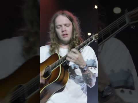 Thanks for having us Zach!! ❤️ 🎶 Revival w/ Zach Bryan #billystrings #livemusic Thumbnail