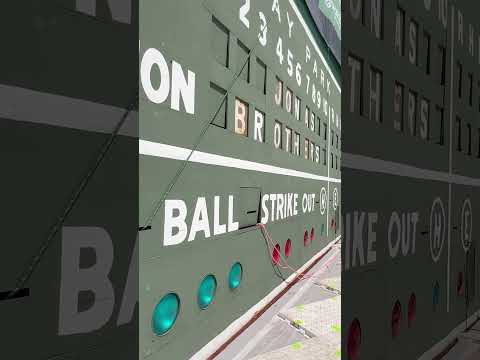 In which the Panic crew gets a tour of Fenway ⚾ #widespreadpanic #fenwaypark #bostonredsox Thumbnail