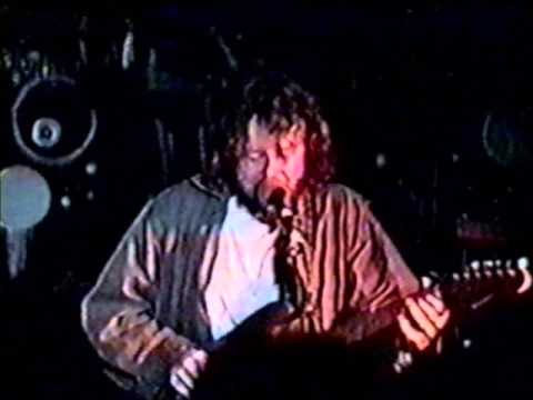 Widespread Panic - Travelin' Light / Chilly Water - 3/24/92 - Fly Me To The Moon Saloon - Telluride Thumbnail