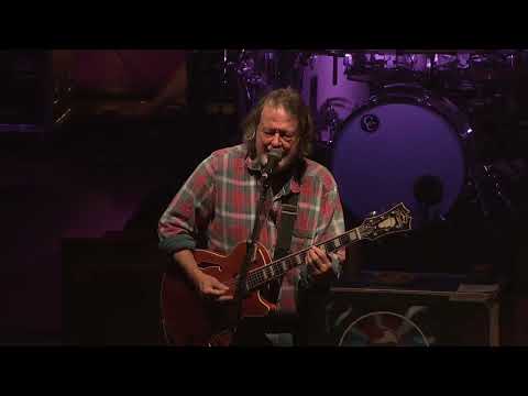 Red Hot Mama → Bear's Gone Fishing (Live at Red Rocks) Thumbnail