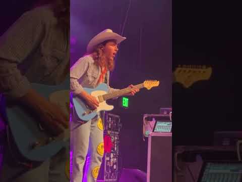 Yeehaw, Fort Collins. 🚂🤠 #danieldonato #cosmiccountry #livemusic #tour #shorts Thumbnail