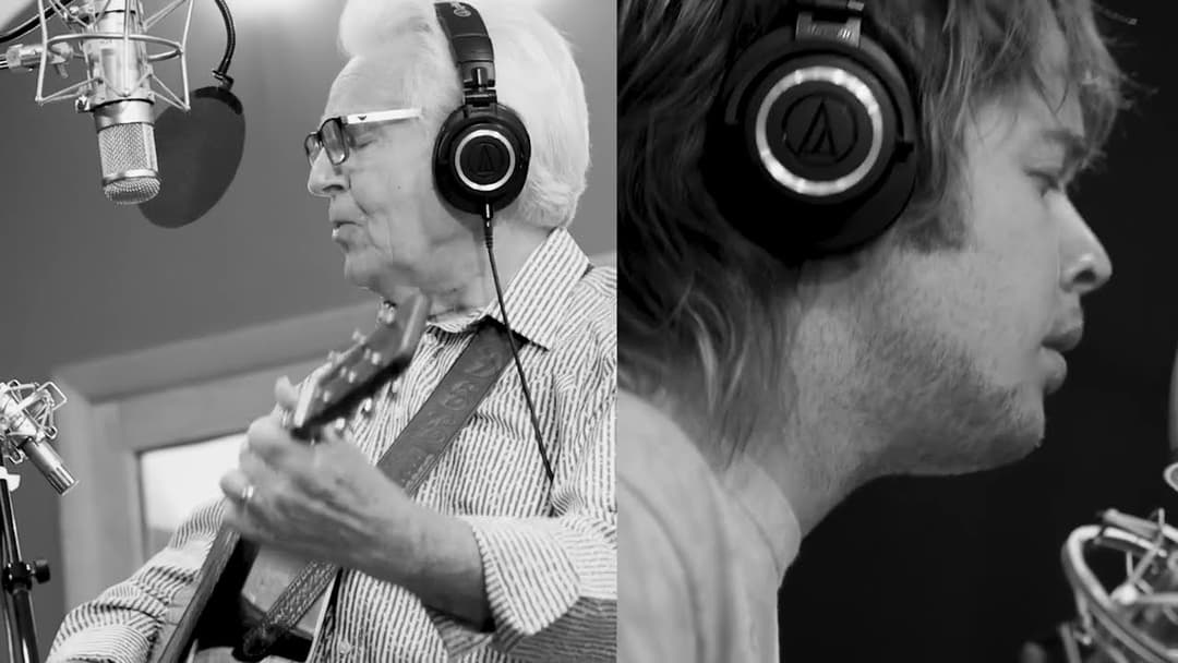 Billy Strings - "Midnight on the Stormy Deep" with Del McCoury (Live) Thumbnail