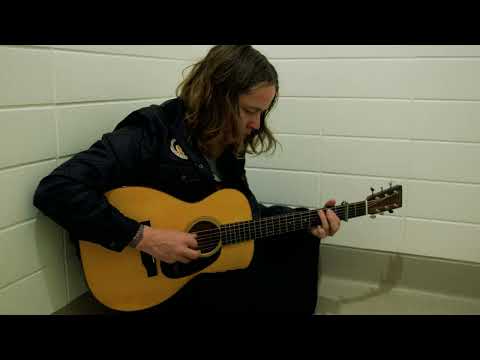 Shower Session - Billy Strings Thumbnail