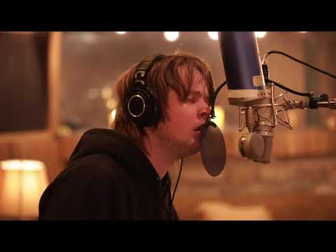 Billy Strings RENEWAL Livestream Listening Party with Band Q&A Thumbnail