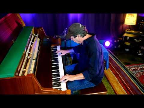 Jojo Hermann "Shut Up And Play" Ep. 01 | 06/18/20, The Purple Building, East Nashville, TN Thumbnail