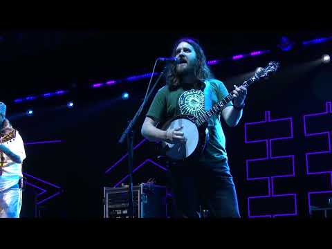 Billy Strings -  Bridgeport, CT  - Full Performance (7.21.23 Set 2) Thumbnail