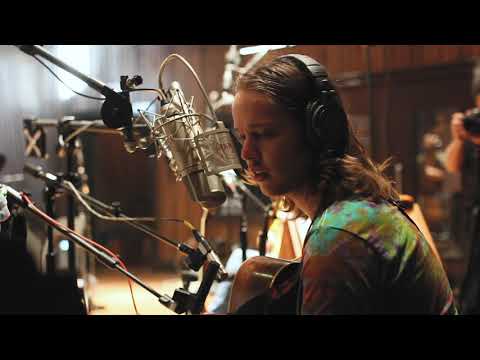 Billy Strings - "Away From The Mire" BTS Footage Thumbnail