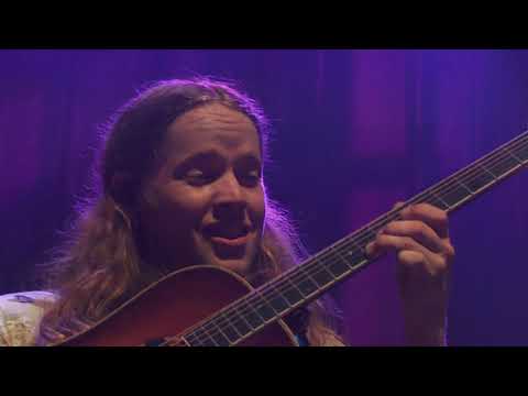 Billy Strings with Sierra Hull - "Circles" (Post Malone Cover) Thumbnail