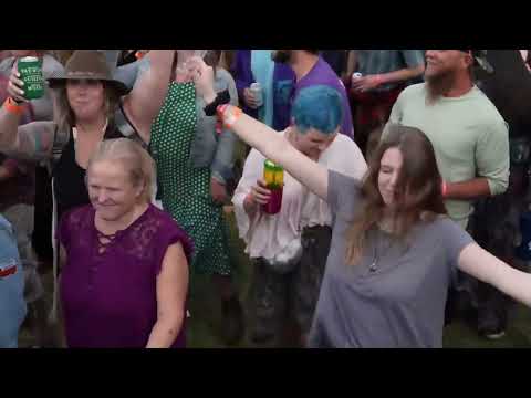 Billy Strings - Renewal 2021 - Full Performance (Friday) Thumbnail